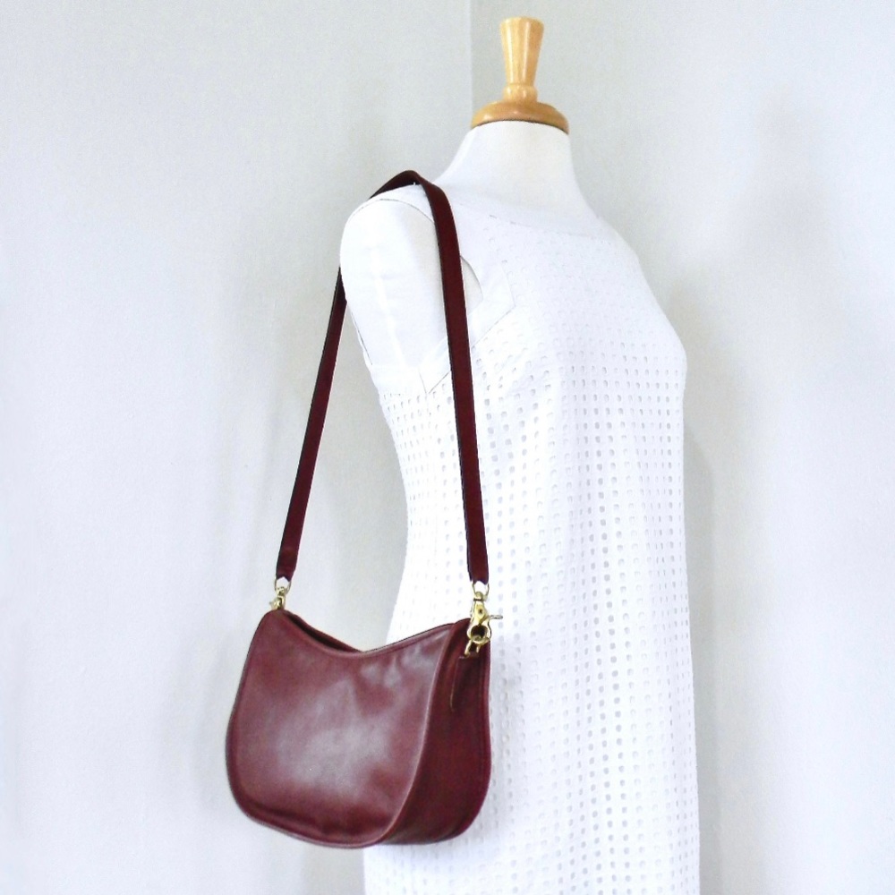 Vintage Coach Large Swinger Bag (Wine)